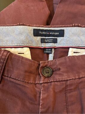 Tommy Hilfiger Slim Fit Chinos — burgundy 32x30